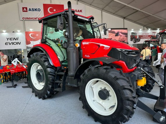 prodej traktor Basak 5115