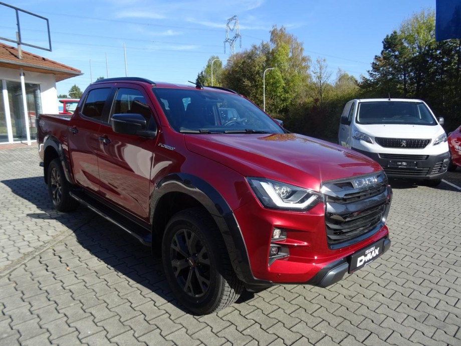 Isuzu D-Max VCROSS Double Cab 4x4 A/T Isuzu D-Max VCROSS Double Cab 4x4 A/T