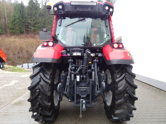 Traktor BASAK 5115 1