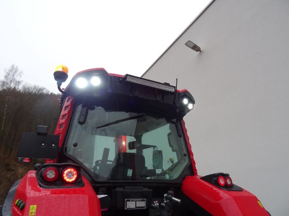 Traktor BASAK 5115 zadní světla 2