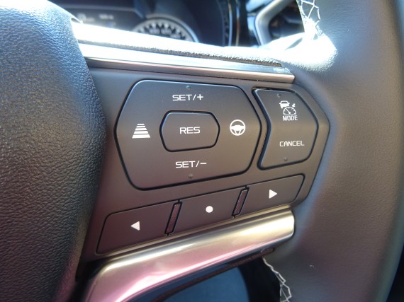Isuzu D-Max VCROSS Double Cab 4x4 A/T (foto 14)