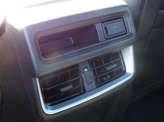 Isuzu D-Max VCROSS Double Cab 4x4 A/T (foto 13)