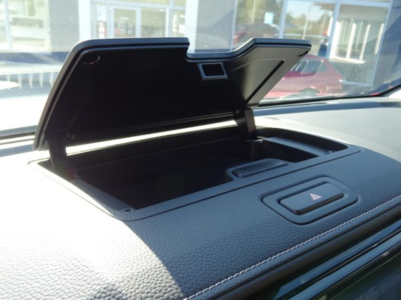 Isuzu D-Max VCROSS Double Cab 4x4 A/T (foto 35)