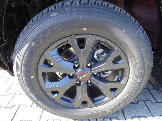 Isuzu D-Max VCROSS Double Cab 4x4 A/T (foto 45)
