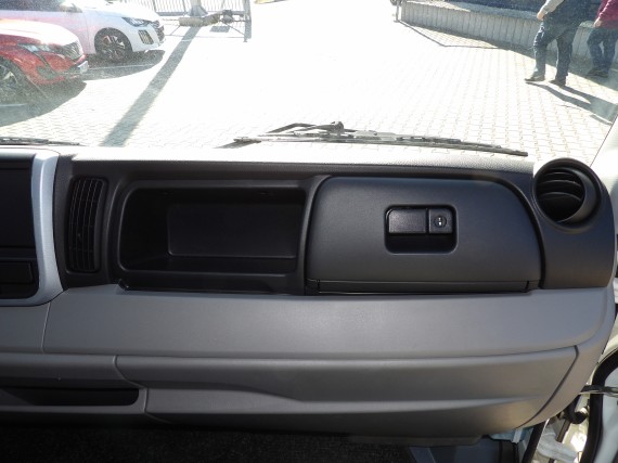 Mitsubishi Canter FUSO 3C15D (foto 29)