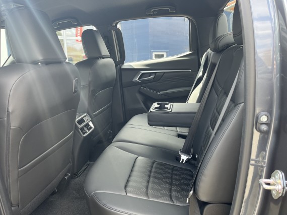 Isuzu D-Max LSE Double Cab 4x4 A/T (foto 13)