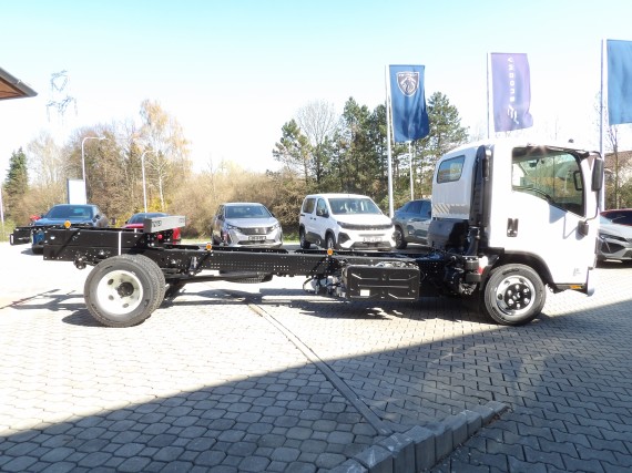 Isuzu M30 5,2L (foto 7)