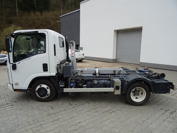 Isuzu P60 3,0L (foto 3)
