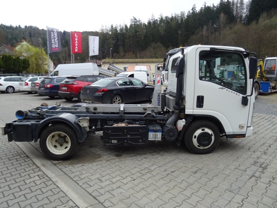 Isuzu P60 3,0L (foto 7)