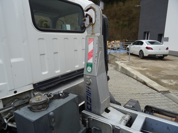 Isuzu P60 3,0L (foto 12)