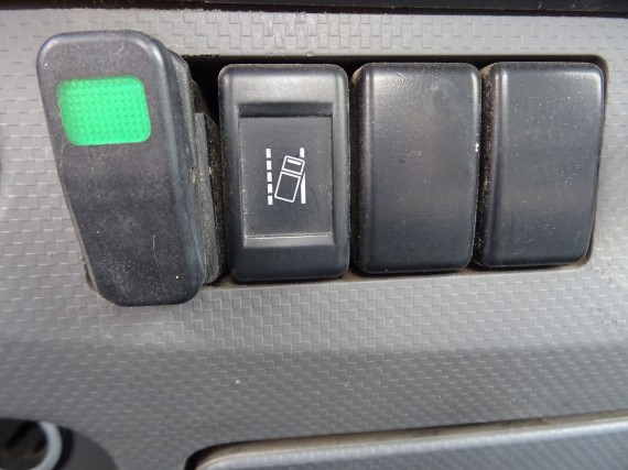Isuzu P60 3,0L (foto 29)