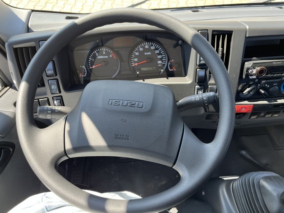 ISUZU M27 (foto 13)