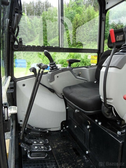 Caterpillar 302.7 D CR (foto 8)