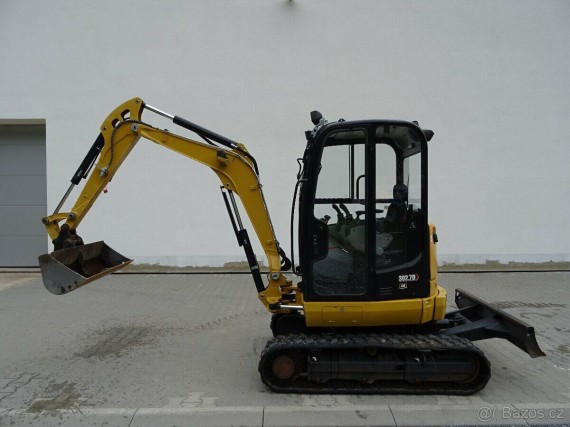 Caterpillar 302.7 D CR (foto 2)
