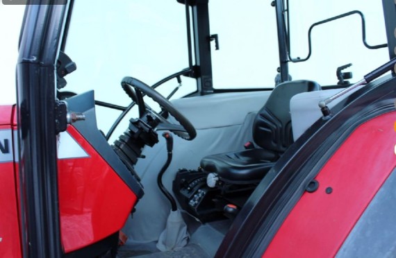 Traktor Massey Ferguson 4709 kabina