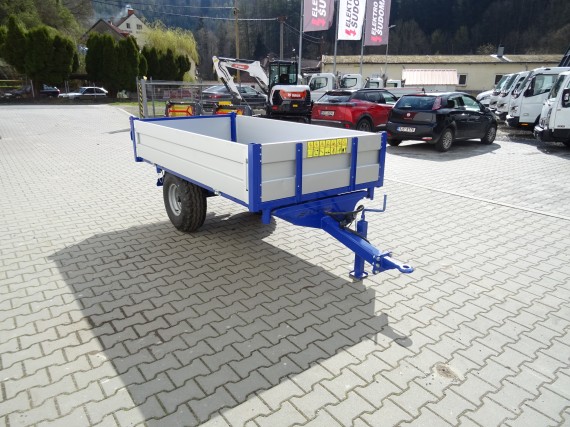 Traktorový přívěs 1070 kg 15