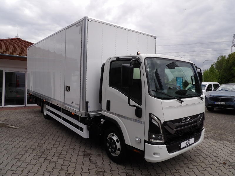 Isuzu M30 5,2L MAN6, skříň a čelo Isuzu M30 5,2L MAN6, skříň a čelo