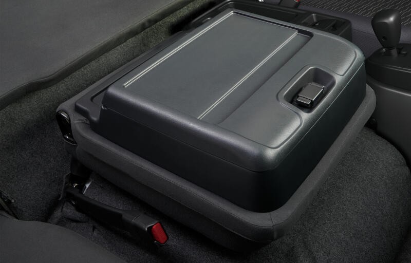 Isuzu F10 5.2L, 240k, MT6, Hákový nosič