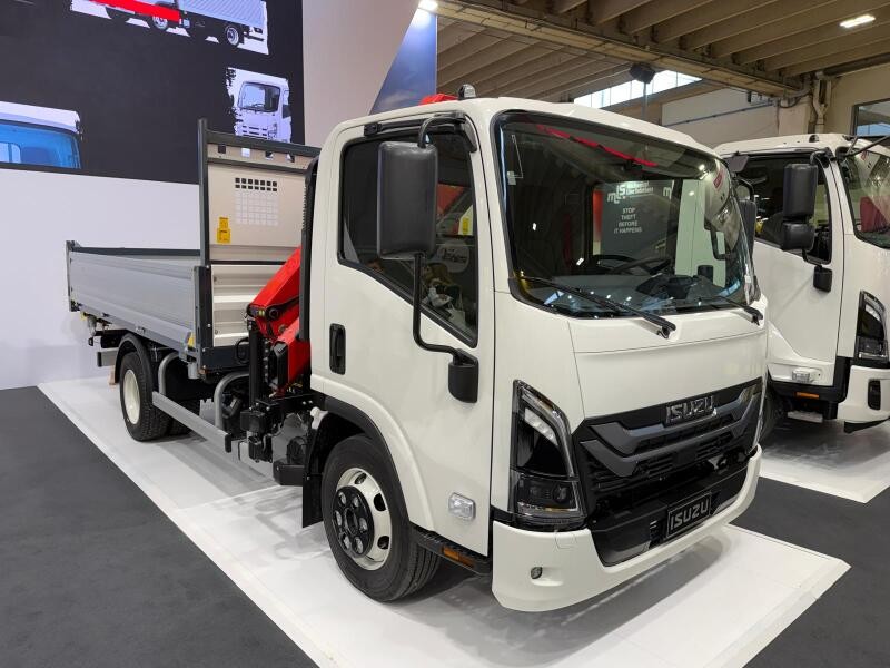 Isuzu M30 7,5t 3,0L 150k A/T 3s skl+ruka