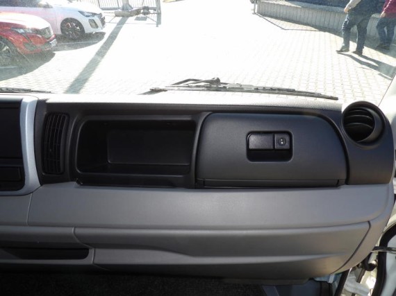 Mitsubishi Canter FUSO 3C15D 6míst valník (foto 27)