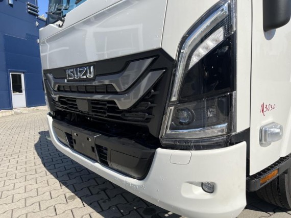 Isuzu M30 7,5t 3,0L 150k hák. nosič (foto 9)