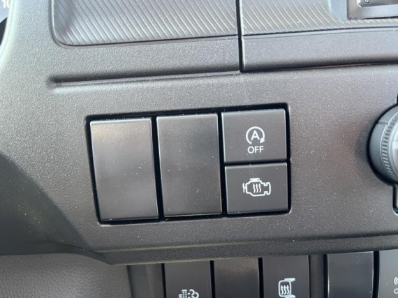Isuzu M30 7,5t 3,0L 150k hák. nosič (foto 22)