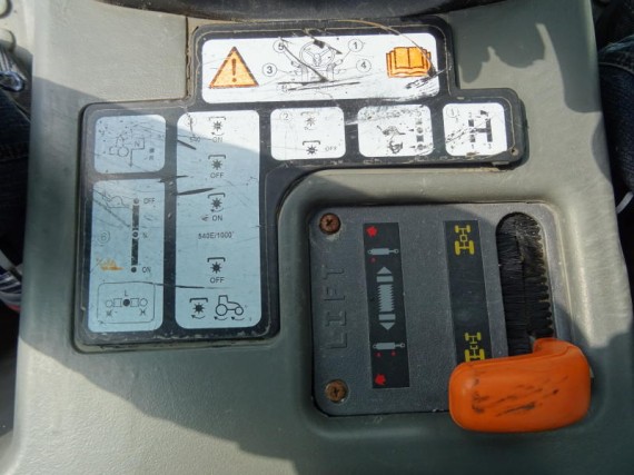 Deutz-Fahr Ostatní AGROKID 220, čelní nakladač (foto 17)
