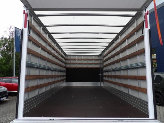 Isuzu M30 5,2L MAN6, skříň a čelo (foto 58)