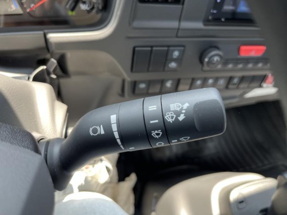 Isuzu M30 7,5t 3,0L 150k hák. nosič (foto 15)