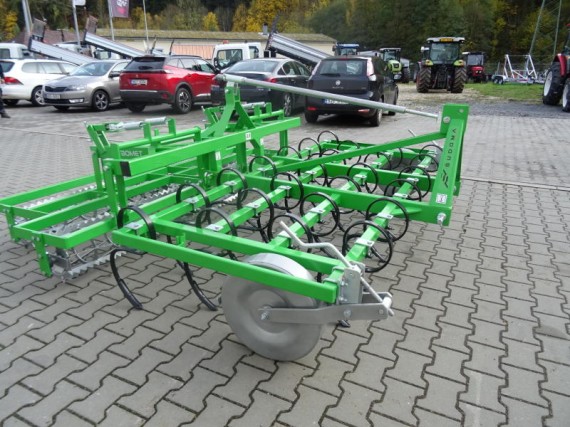 Ostatní Ostatní Pružinový kultivátor (foto 7)
