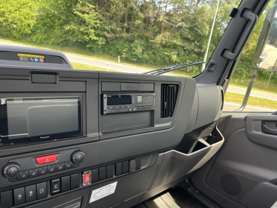 Isuzu M30 7,5t 3,0L 150k hák. nosič (foto 36)