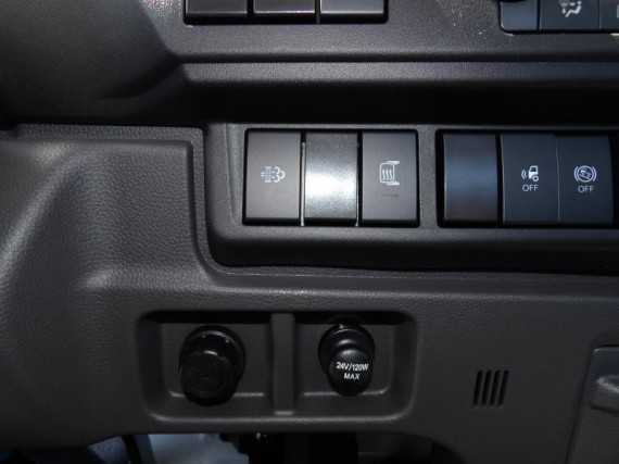 Isuzu F14 5.2L, 240k, AUT6, Hákový nosič (foto 25)