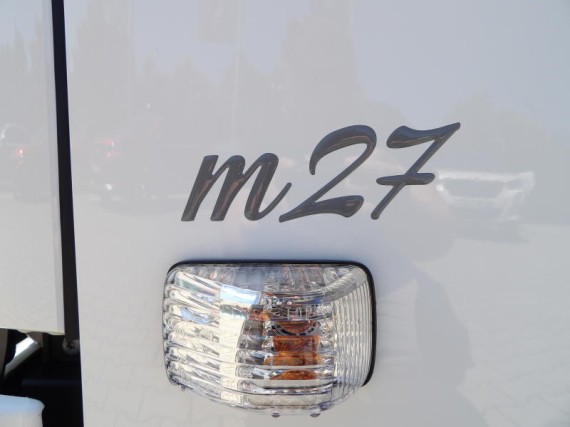 Isuzu M27 3,0L 150k MAN5 (foto 9)