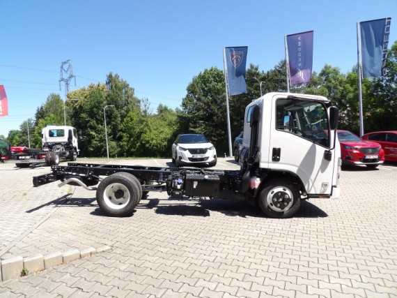 Isuzu M27 3,0L 150k MAN5 (foto 46)
