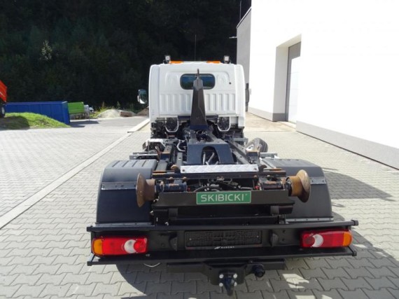 Nissan NT400 35.15 Hákový nosič kontejnerů (foto 4)