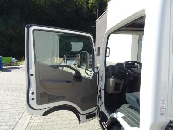Nissan NT400 35.15 Hákový nosič kontejnerů (foto 8)