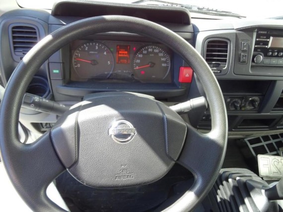 Nissan NT400 35.15 Hákový nosič kontejnerů (foto 10)