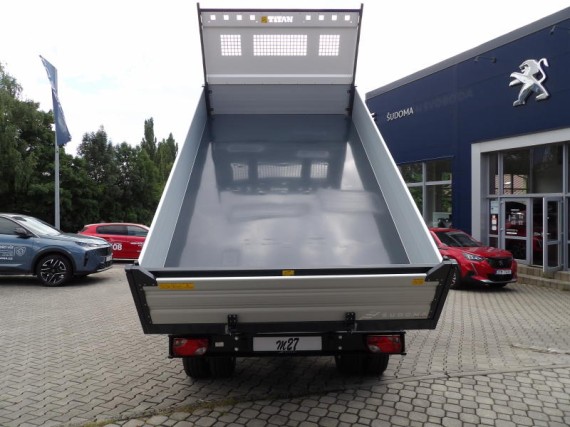 Isuzu M27 3,0L 150k MAN5 3s sklápěč (foto 46)