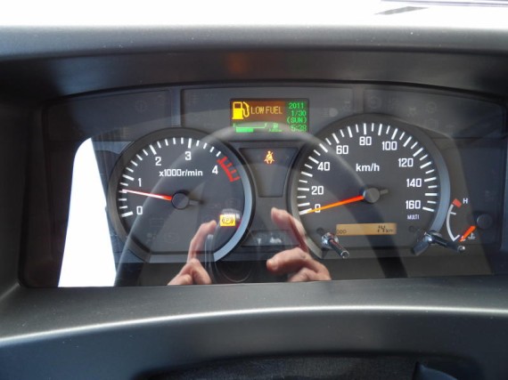 Isuzu M27 3,0L 150k MAN5 3s sklápěč (foto 31)