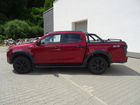 Isuzu D-Max V-Cross Double Cab 4x4 A/T (foto 45)
