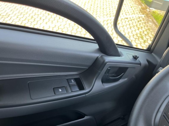 Isuzu M30 7,5t 3,0L 150k hák. nosič (foto 2)