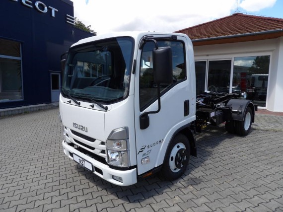 Isuzu M27 3,0L, hákový nosič kontejnerů (foto 2)