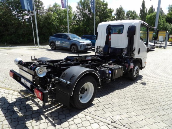 Isuzu M27 3,0L, hákový nosič kontejnerů (foto 6)