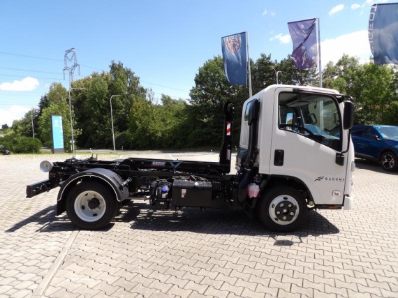 Isuzu M27 3,0L, hákový nosič kontejnerů (foto 7)