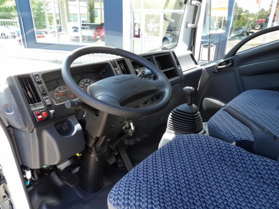 Isuzu M27 3,0L, hákový nosič kontejnerů (foto 15)