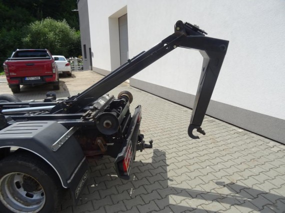 Nissan NT400 35.15 Hákový nosič kontejnerů (foto 45)