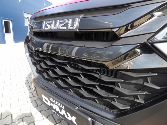 Isuzu D-Max Double Cab 4x4 V-CROSS (foto 9)