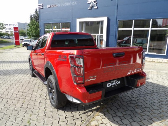 Isuzu D-Max Double Cab 4x4 V-CROSS (foto 4)