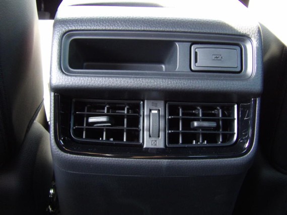 Isuzu D-Max Double Cab 4x4 V-CROSS (foto 19)