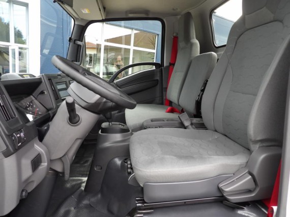Isuzu M30 7,5t 3,0L 150k A/T hák. nosič (foto 8)